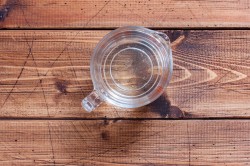 Тесто для чебуреков хрустящее на водке - шаг 3 Тесто для чебуреков хрустящее на водке - шаг 3