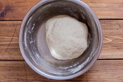 Тесто для чебуреков хрустящее на водке - шаг 6 Тесто для чебуреков хрустящее на водке - шаг 6