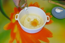 Тесто на вареники с яйцом - шаг 4 Тесто на вареники с яйцом - шаг 4