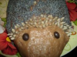 Торт Ежик без выпечки из печенья со сгущенкой - шаг 11