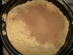 Торт Ежик без выпечки из печенья со сгущенкой - шаг 4