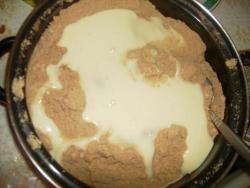 Торт Ежик без выпечки из печенья со сгущенкой - шаг 5