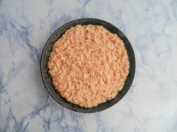 Закусочный торт из куриного, мясного фарша - шаг 5