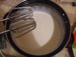 Торт с фруктами без выпечки на коржах - шаг 4 Торт с фруктами без выпечки на коржах - шаг 4