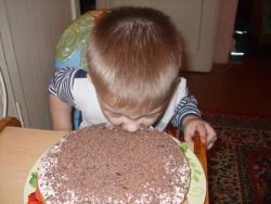 Торт с фруктами без выпечки на коржах - шаг 14 Торт с фруктами без выпечки на коржах - шаг 14