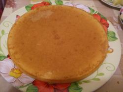 Торт с фруктами без выпечки на коржах - шаг 6 Торт с фруктами без выпечки на коржах - шаг 6