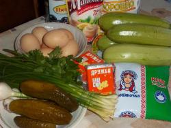 Торт из кабачков на кефире с плавленным сыром - шаг 1