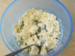 Торт из печенья и творога без выпечки - шаг 1 Торт из печенья и творога без выпечки - шаг 1