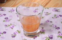 Торт из крекера и сметаны на скорую руку без выпечки - шаг 2