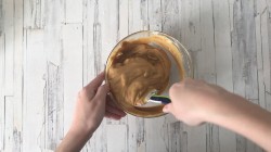 Торт из рыбок со сгущенкой и сметаной в шоколадной глазури - шаг 3 Торт из рыбок со сгущенкой и сметаной в шоколадной глазури - шаг 3