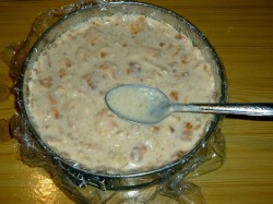 Торт из печенья сметаны и бананов без выпечки - шаг 10 Торт из печенья сметаны и бананов без выпечки - шаг 10