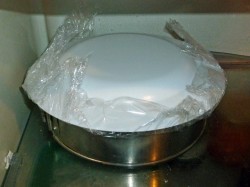 Торт из печенья сметаны и бананов без выпечки - шаг 12 Торт из печенья сметаны и бананов без выпечки - шаг 12