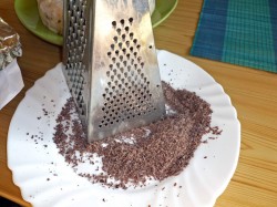 Торт из печенья сметаны и бананов без выпечки - шаг 16 Торт из печенья сметаны и бананов без выпечки - шаг 16