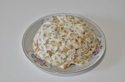 Торт из рыбок со сметаной и бананом - шаг 8 Торт из рыбок со сметаной и бананом - шаг 8