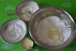 Торт из сгущенки - шаг 4 Торт из сгущенки - шаг 4