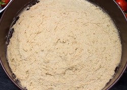 Йогуртовый торт с клубникой без выпечки - шаг 4 Йогуртовый торт с клубникой без выпечки - шаг 4