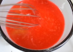 Йогуртовый торт с клубникой без выпечки - шаг 7 Йогуртовый торт с клубникой без выпечки - шаг 7