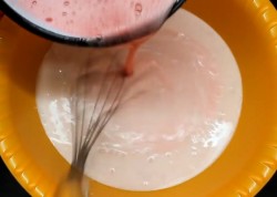 Йогуртовый торт с клубникой без выпечки - шаг 8 Йогуртовый торт с клубникой без выпечки - шаг 8