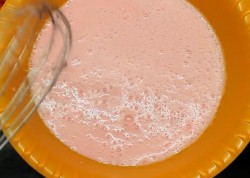 Йогуртовый торт с клубникой без выпечки - шаг 9 Йогуртовый торт с клубникой без выпечки - шаг 9