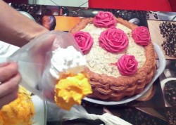 Торт Корзина с цветами - шаг 39