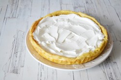 Торт Летние сезоны со взбитыми сливками - шаг 10 Торт Летние сезоны со взбитыми сливками - шаг 10