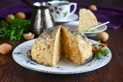 Торт Муравейник из печенья со сгущенкой - шаг 10