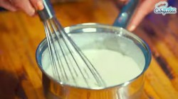 Торт Наполеон без выпечки из слоеного печенья с кремом - шаг 7