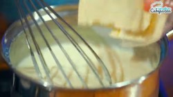 Торт Наполеон без выпечки из слоеного печенья с кремом - шаг 8