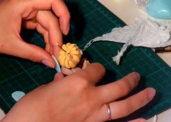 Торт Пчелка Майя из мастики - шаг 7