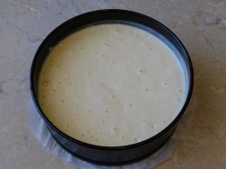 Торт с консервированными персиками - шаг 4 Торт с консервированными персиками - шаг 4