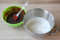 Торт с маршмеллоу - шаг 6 Торт с маршмеллоу - шаг 6