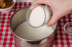 Классический торт Сникерс - шаг 12