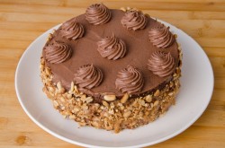 Классический торт Сникерс - шаг 30