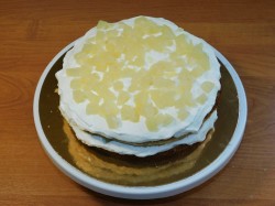 Торт творожный с фруктами - шаг 7