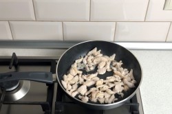 Тортилья с курицей и овощами в домашних условиях - шаг 5