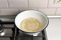 Царское изумрудное варенье из крыжовника с вишневым листом - шаг 10