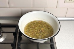 Царское изумрудное варенье из крыжовника с вишневым листом - шаг 12