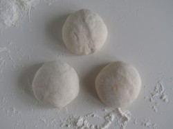 Гезлеме турецкие лепешки с сыром - шаг 4