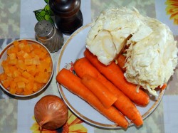 Тушеная капуста с тыквой и морковью - шаг 1 Тушеная капуста с тыквой и морковью - шаг 1