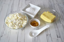 Творожно масляный крем для торта - шаг 1 Творожно масляный крем для торта - шаг 1