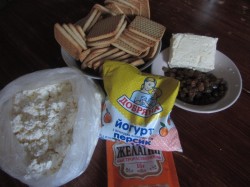 Творожный торт без выпечки с йогуртом - шаг 1 Творожный торт без выпечки с йогуртом - шаг 1