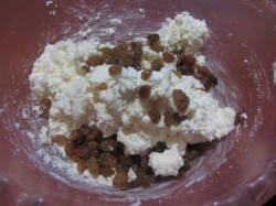 Творожный торт без выпечки с йогуртом - шаг 5 Творожный торт без выпечки с йогуртом - шаг 5