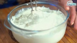 Торт желатин, сгущенка, творог и сметана без выпечки - шаг 7