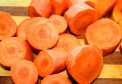 Тыквенно-морковный сок с водой на зиму - шаг 2 Тыквенно-морковный сок с водой на зиму - шаг 2