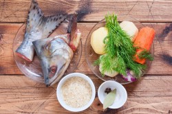 Уха из головы и хвоста горбуши - шаг 1 Уха из головы и хвоста горбуши - шаг 1