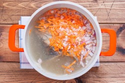 Уха из головы и хвоста горбуши - шаг 3 Уха из головы и хвоста горбуши - шаг 3