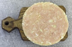 Вафельные коржи с фаршем в кляре на сковороде - шаг 4 Вафельные коржи с фаршем в кляре на сковороде - шаг 4