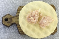 Вафельные коржи с фаршем в кляре на сковороде - шаг 5 Вафельные коржи с фаршем в кляре на сковороде - шаг 5