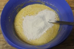 Вафельные трубочки со сгущенкой - шаг 4