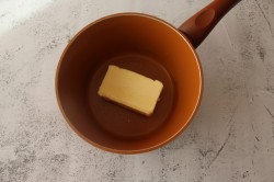 Вафли на сковороде без вафельницы - шаг 3